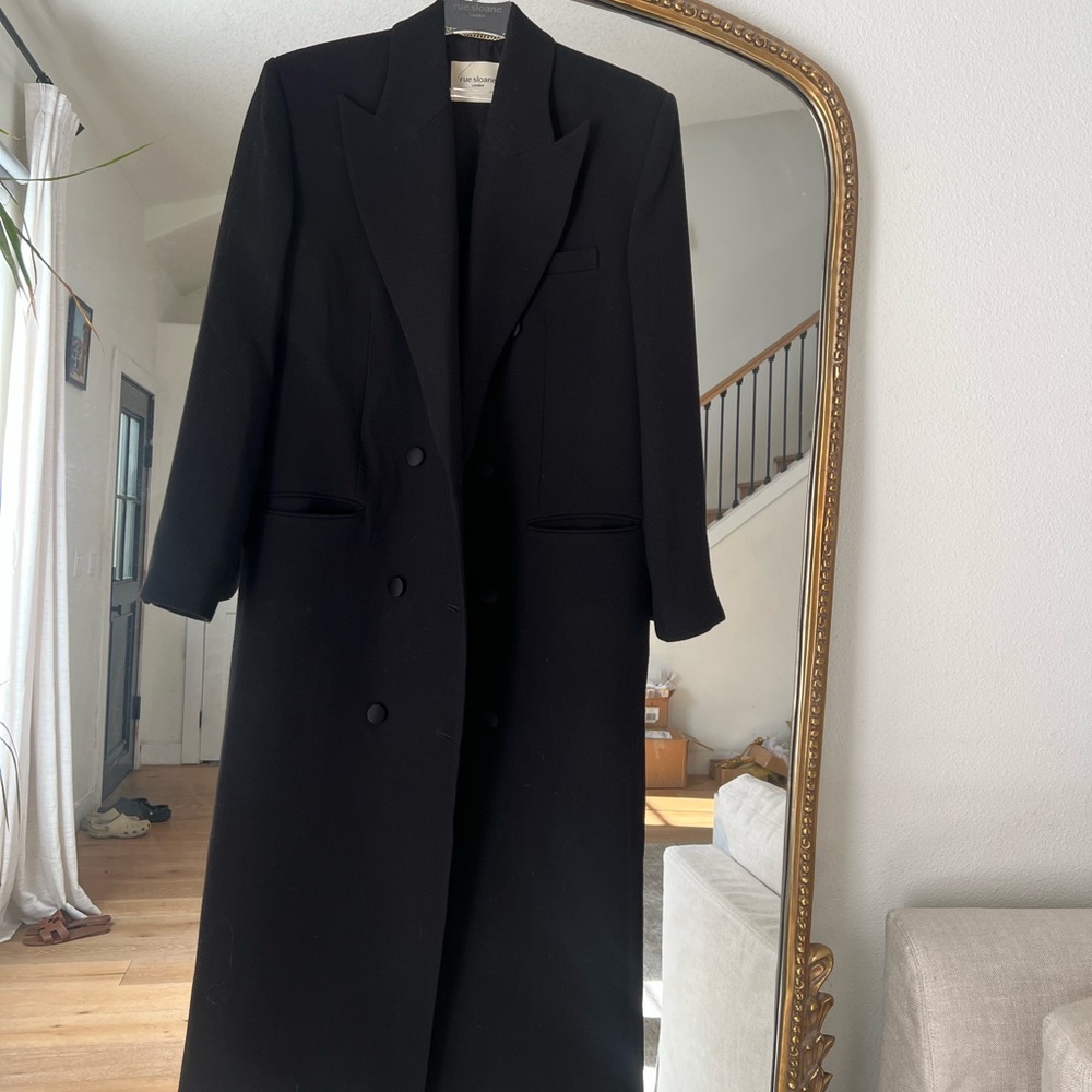 Elegant Black Women's Coat size a